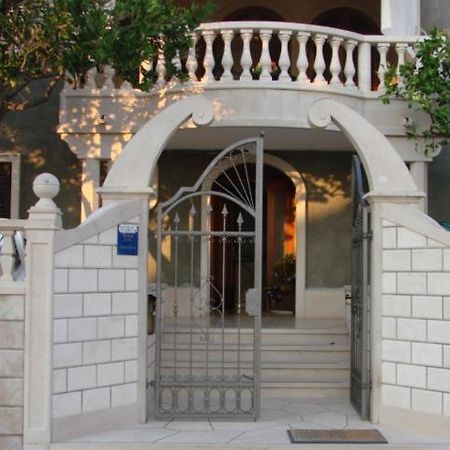 Vila Anita Sumartin Exterior photo